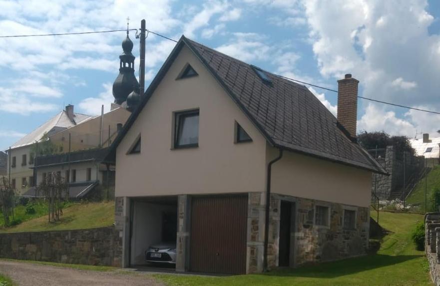 Chaloupka V Branne Lägenhet Branná Exteriör bild